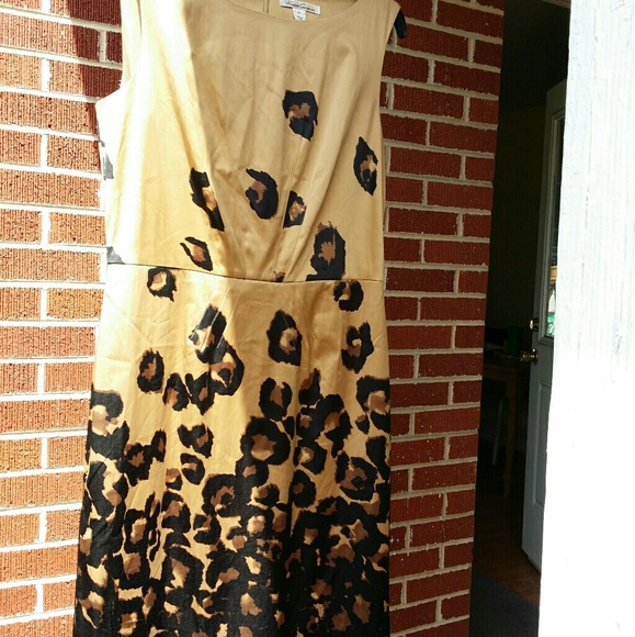 Kenneth Cole Dresses & Skirts - KENNETH COLE Leopard Print Sheath Dress Size 10